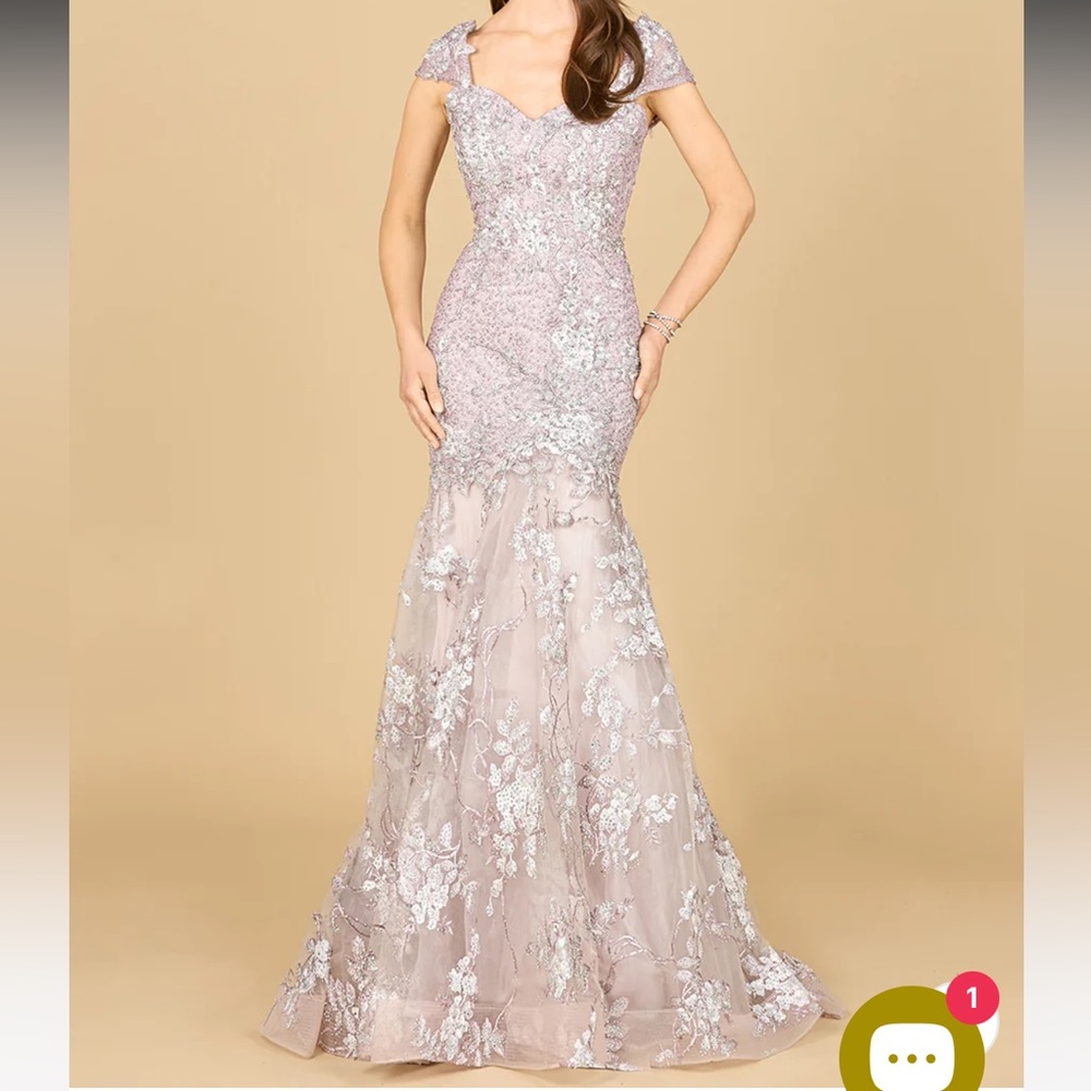 Beautiful Lara gown!